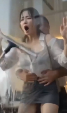 美女的精彩周末